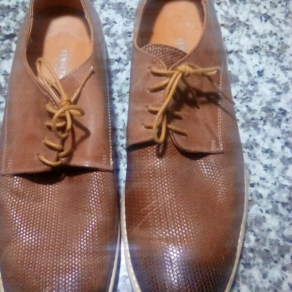 Kenneth Cole  New York Oxford main image 4